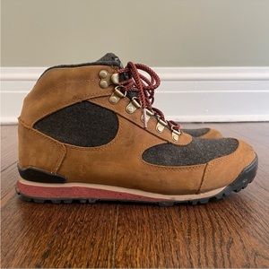 Danner Womens Jag Wool Boot Elk Brown Size 9